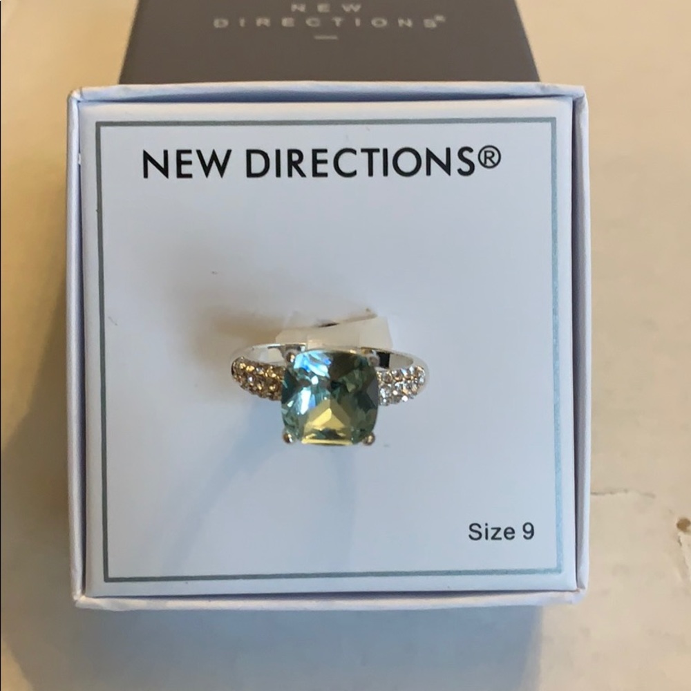 Silver Tone Size 9 NIB Cushion Cut Crystal Ring
